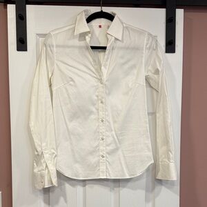 Uniqlo White Button Down Shirt with Collar